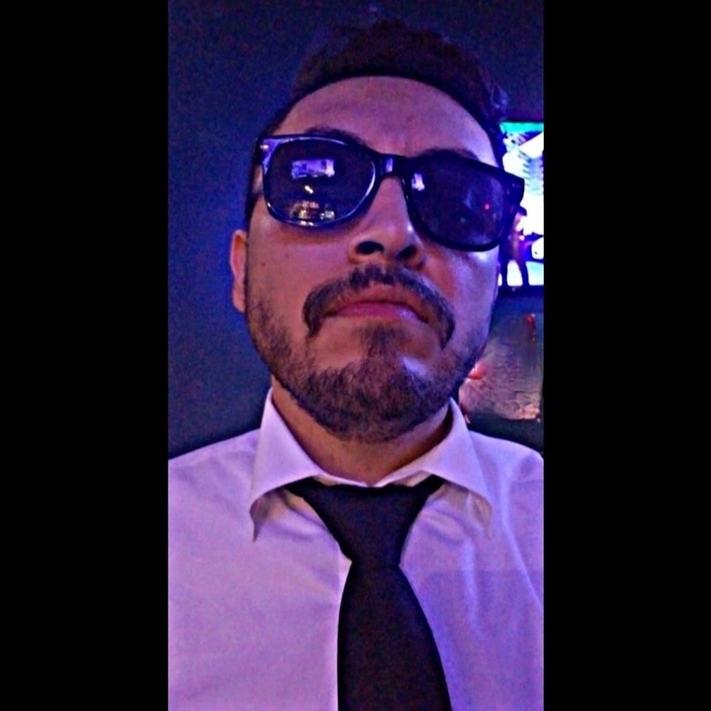 Meet your Posher, Luis